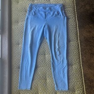 Women’s HUE Light Blue wash sweats